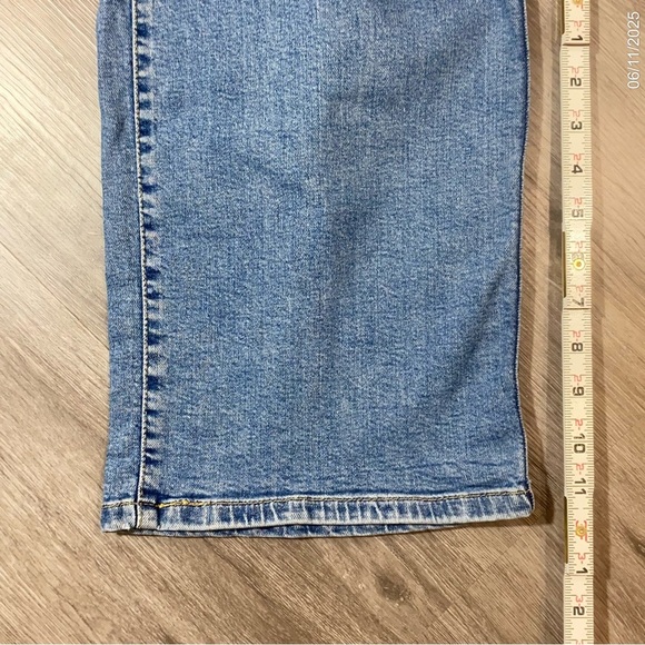 Levi’s Mile High Cropped Wide Leg Jeans W28 L25 High Rise Button Fly - Picture 9 of 9